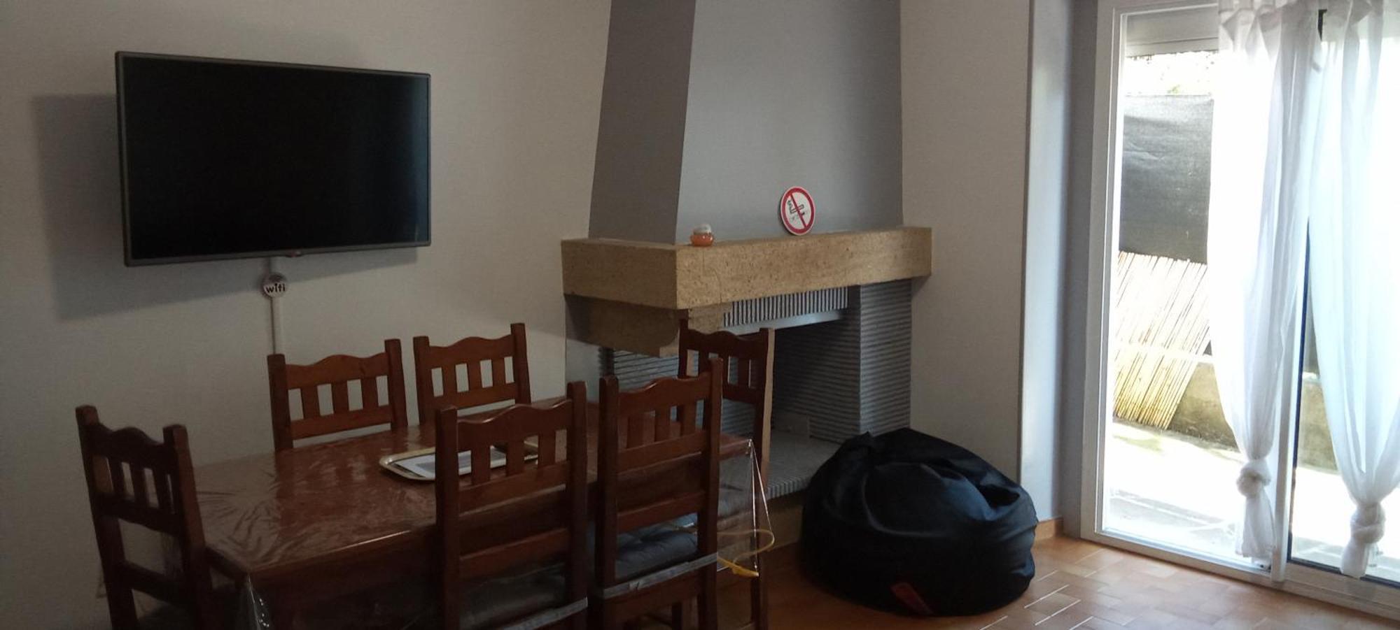 Agreable Appartement De 80M2 Dans Maison لورد المظهر الخارجي الصورة