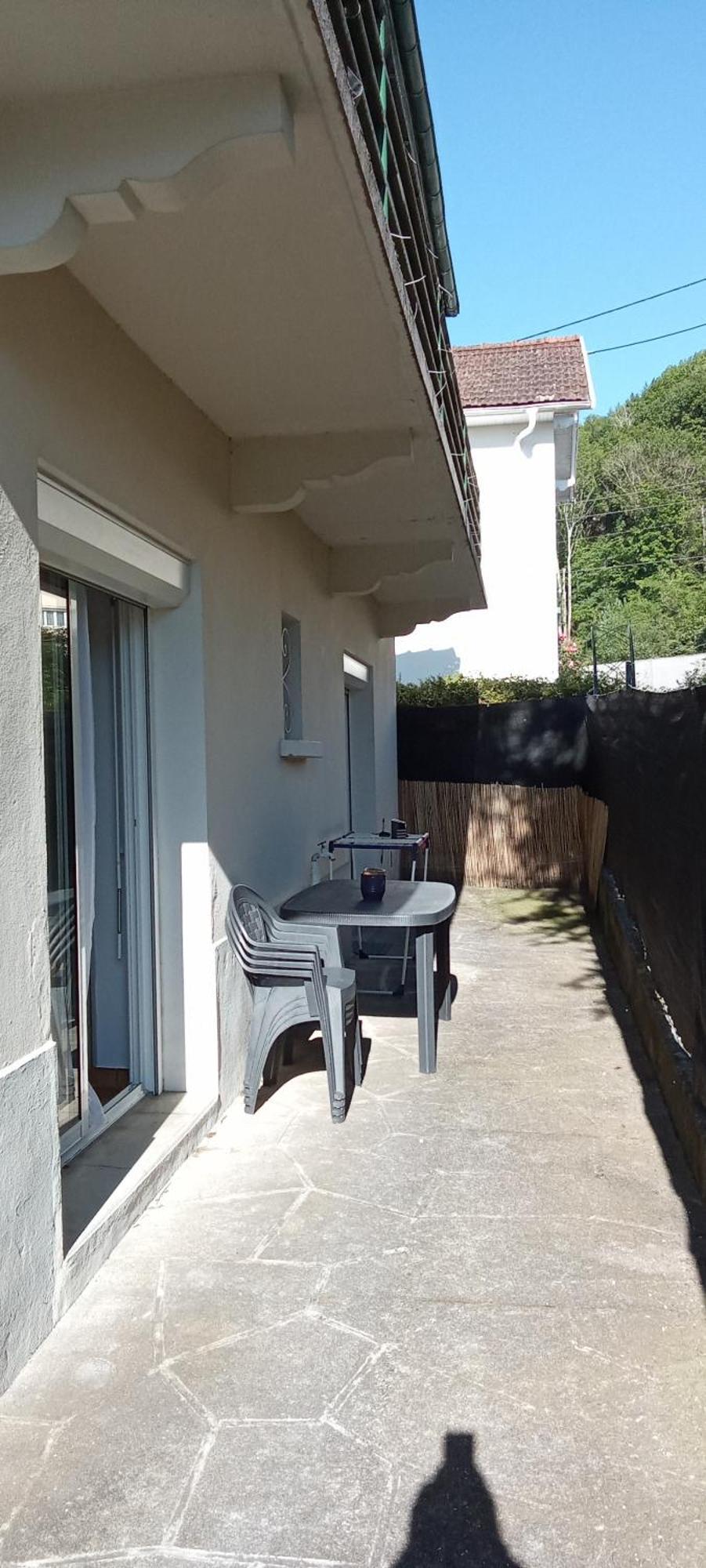 Agreable Appartement De 80M2 Dans Maison لورد المظهر الخارجي الصورة